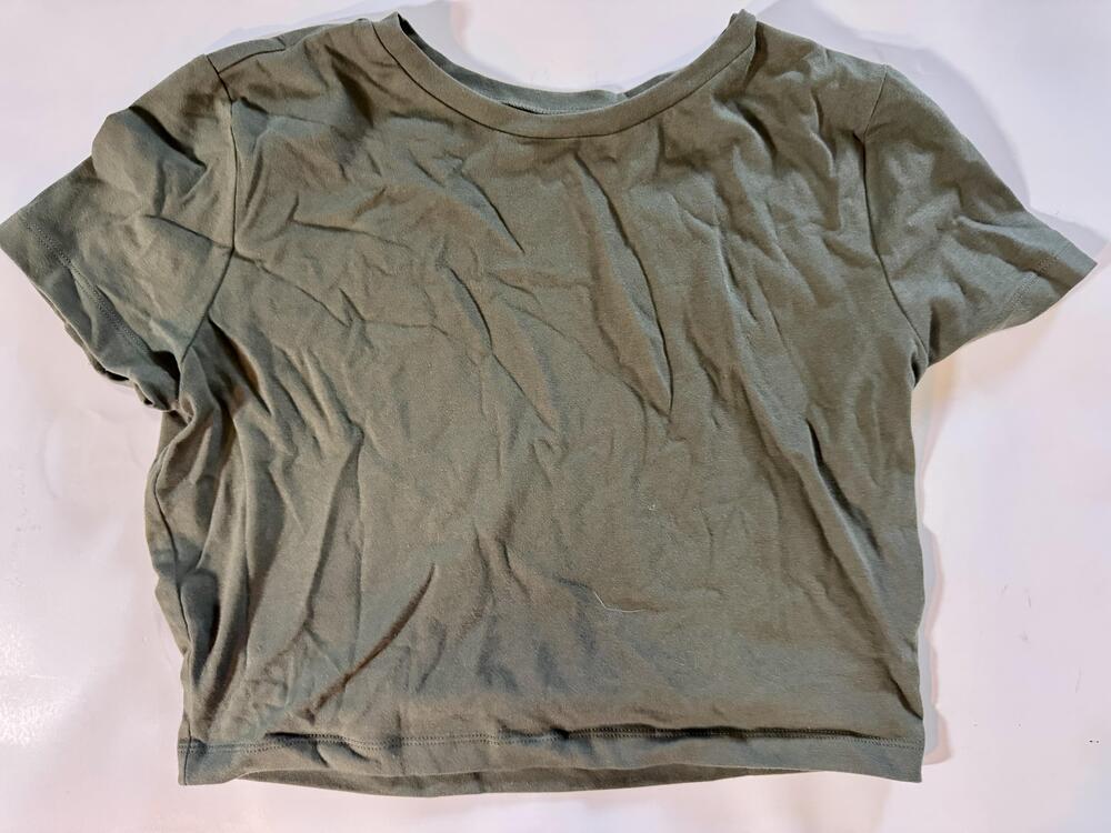 Wild Fable Shirt Juniors Large Green Crop Top Short Sleeve Basic Crewneck Tee
